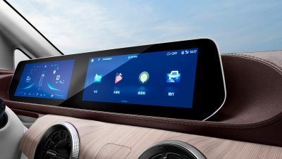 10.25-inch smart dual screens